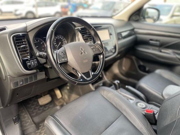 Mitsubishi Outlander III Рестайлинг 2 с пробегом 2016 года, цена 1 620 000 рублей, 164064 км, внедорожник, Автокод Объявления