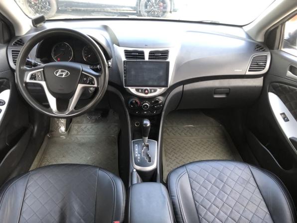 Hyundai Solaris I с пробегом 2013 года, цена 675 000 рублей, 292839 км, седан, Автокод Объявления