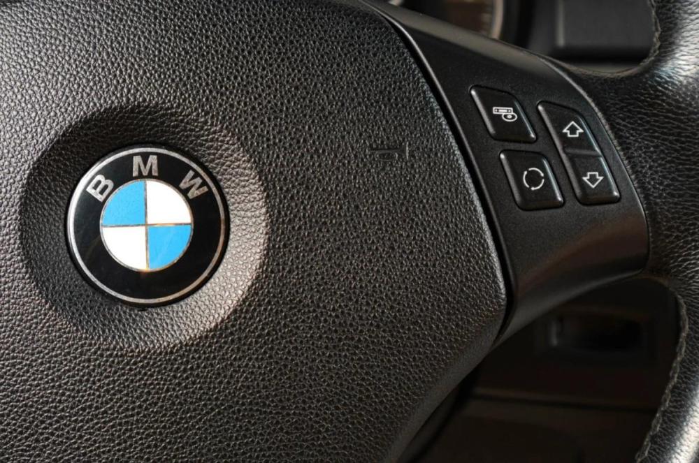 BMW 3 серии V (E90/E91/E92/E93) Тюмень  - изображение 16