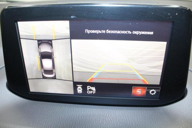 Mazda Axela III Рестайлинг с пробегом 2018 года, цена 1 250 000 рублей, 71142 км, седан, Автокод Объявления