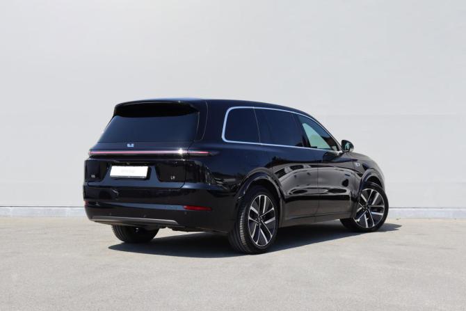 Li Auto (Lixiang) L9 I с пробегом 2023 года, цена 6 490 000 рублей, 29641 км, внедорожник, Автокод Объявления