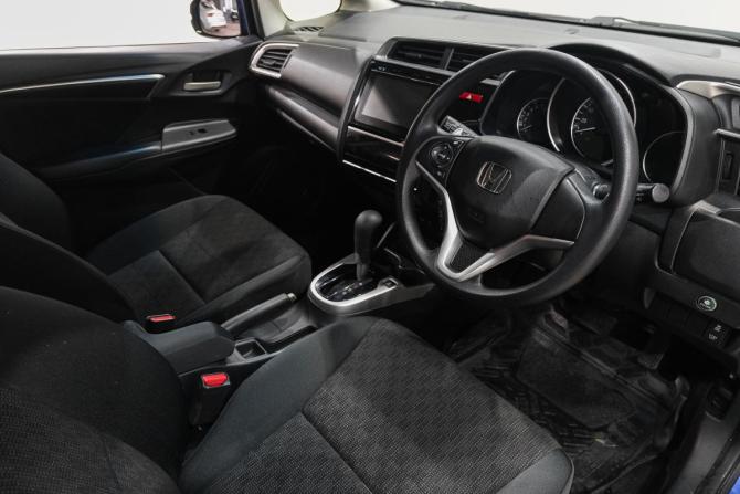 Honda Fit III с пробегом 2014 года, цена 999 000 рублей, 133000 км, хэтчбек, Автокод Объявления