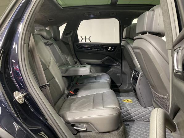 Porsche Cayenne III с пробегом 2018 года, цена 4 950 000 рублей, 106000 км, внедорожник, Автокод Объявления