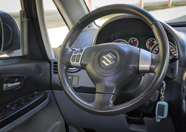 Suzuki SX4 I (Classic) Рестайлинг с пробегом 2013 года, цена 899 900 рублей, 218750 км, хэтчбек, Автокод Объявления