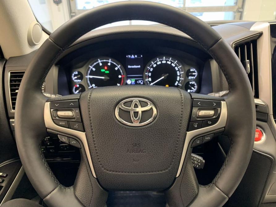 Toyota Land Cruiser 200 Series Рестайлинг 2 Екатеринбург  - изображение 16