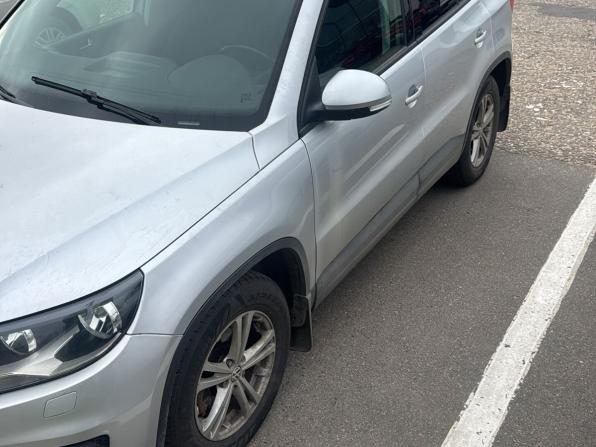 Volkswagen Tiguan I Рестайлинг с пробегом 2012 года, цена 885 100 рублей, 130000 км, внедорожник, Автокод Объявления