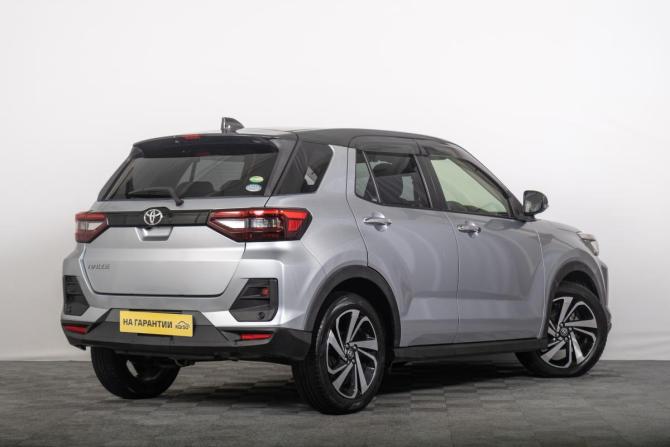 Toyota Raize I с пробегом 2019 года, цена 1 799 000 рублей, 28150 км, внедорожник, Автокод Объявления
