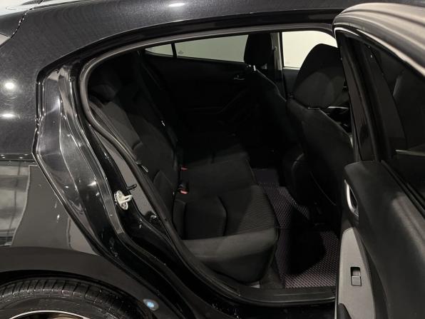 Mazda 3 III (BM) с пробегом 2013 года, цена 1 232 000 рублей, 177700 км, хэтчбек, Автокод Объявления