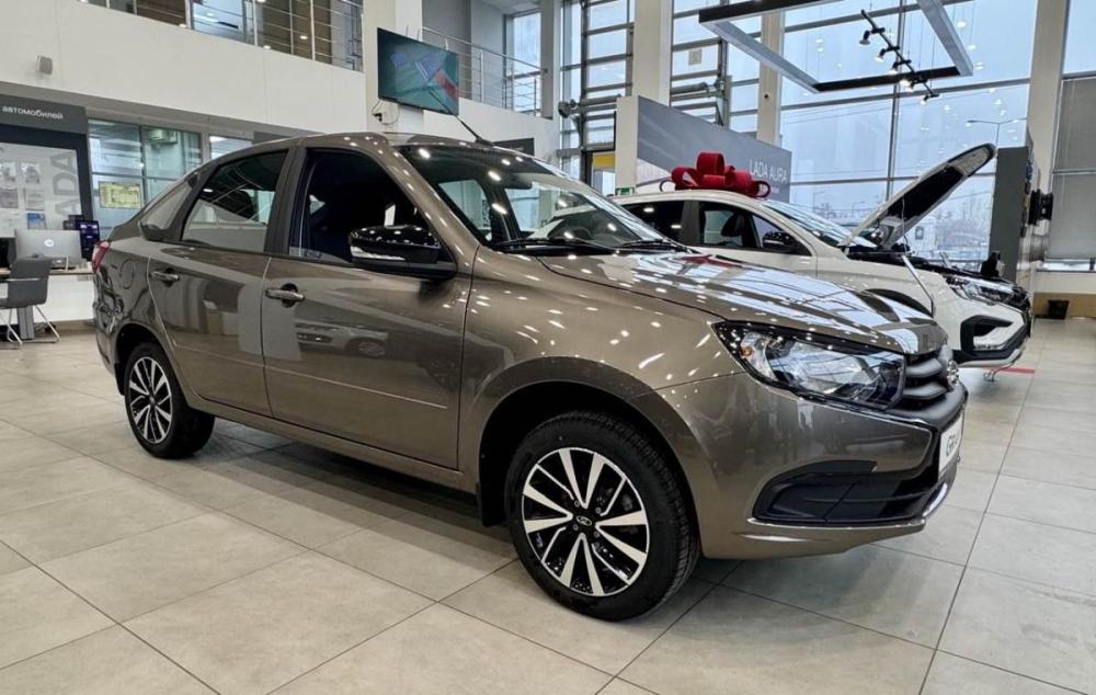 Lada (ВАЗ) Granta I Рестайлинг Саратов  - изображение 3