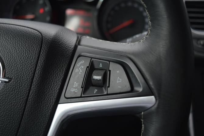Opel Mokka I с пробегом 2013 года, цена 1 230 000 рублей, 88616 км, внедорожник, Автокод Объявления