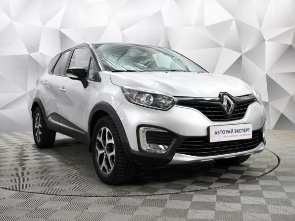 Renault Kaptur I с пробегом 2017 года, цена 1 582 000 рублей, 75797 км, внедорожник, Автокод Объявления