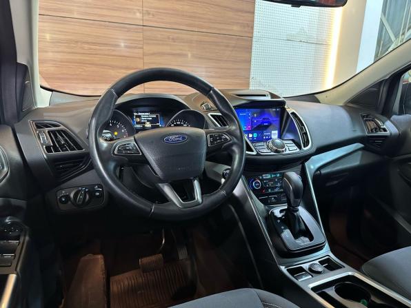 Ford Kuga II Рестайлинг с пробегом 2017 года, цена 1 475 000 рублей, 117268 км, внедорожник, Автокод Объявления