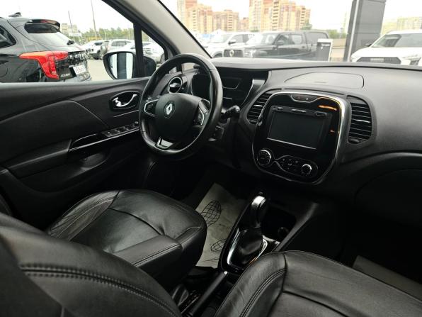 Renault Kaptur I с пробегом 2017 года, цена 1 499 000 рублей, 107980 км, внедорожник, Автокод Объявления