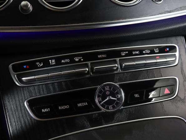 Mercedes-Benz E-Класс V (W213 S213 C238) с пробегом 2019 года, цена 3 728 000 рублей, 105521 км, седан, Автокод Объявления