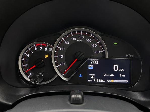 Toyota Vitz III (XP130) Рестайлинг 2 с пробегом 2018 года, цена 1 220 500 рублей, 71500 км, хэтчбек, Автокод Объявления