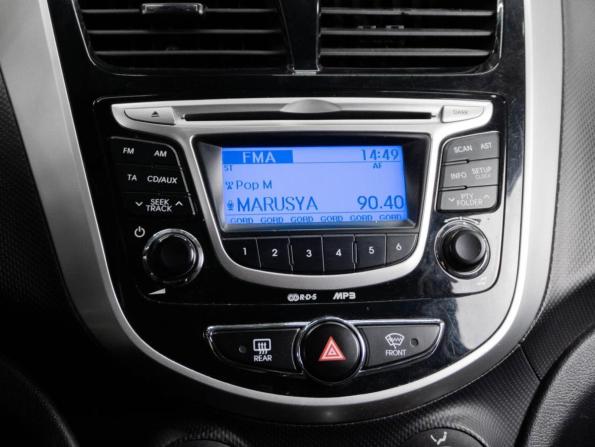 Hyundai Solaris I с пробегом 2013 года, цена 840 000 рублей, 158893 км, седан, Автокод Объявления