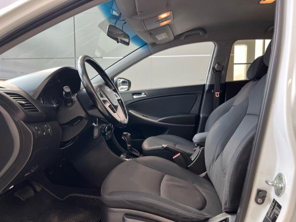 Hyundai Solaris I Рестайлинг с пробегом 2014 года, цена 1 099 000 рублей, 97908 км, хэтчбек, Автокод Объявления