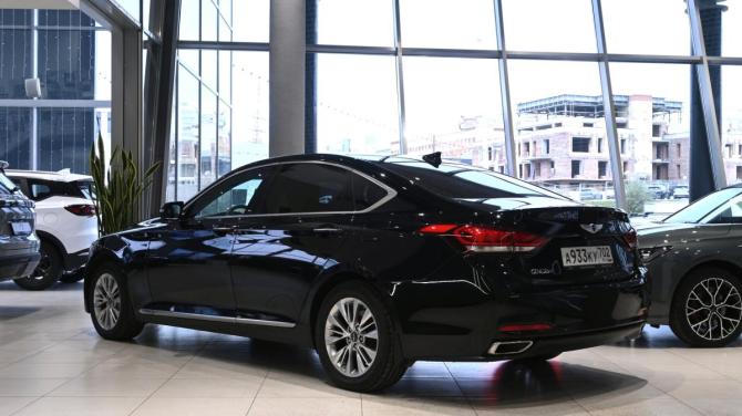 Hyundai Genesis II с пробегом 2016 года, цена 1 800 000 рублей, 238000 км, седан, Автокод Объявления