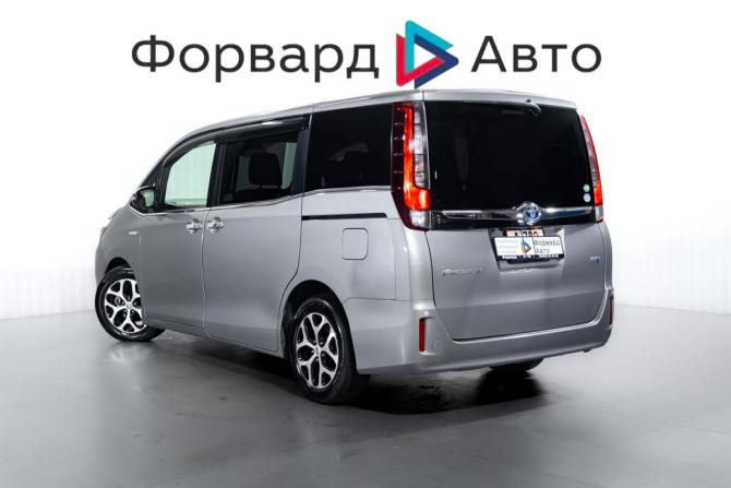 Toyota Esquire I с пробегом 2016 года, цена 1 980 000 рублей, 155388 км, минивэн, Автокод Объявления
