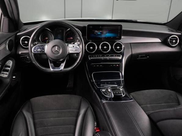 Mercedes-Benz C-Класс IV (W205) Рестайлинг с пробегом 2018 года, цена 2 648 000 рублей, 105320 км, седан, Автокод Объявления