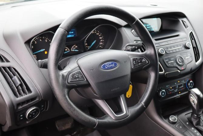 Ford Focus III Рестайлинг с пробегом 2017 года, цена 799 000 рублей, 225000 км, седан, Автокод Объявления