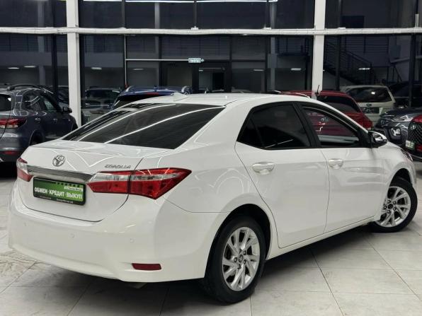 Toyota Corolla XI (E160 E170 E180) Рестайлинг 1 с пробегом 2018 года, цена 1 499 000 рублей, 245000 км, седан, Автокод Объявления