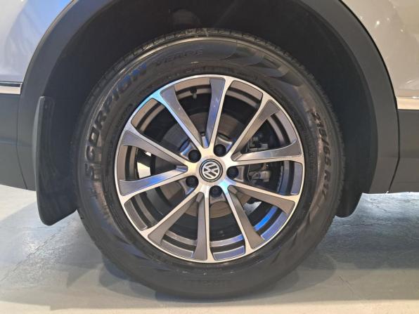Volkswagen Tiguan II Рестайлинг с пробегом 2021 года, цена 2 674 000 рублей, 80864 км, внедорожник, Автокод Объявления