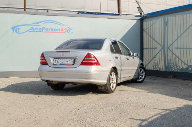 Mercedes-Benz C-Класс II (W203) Рестайлинг с пробегом 2005 года, цена 444 000 рублей, 355900 км, седан, Автокод Объявления