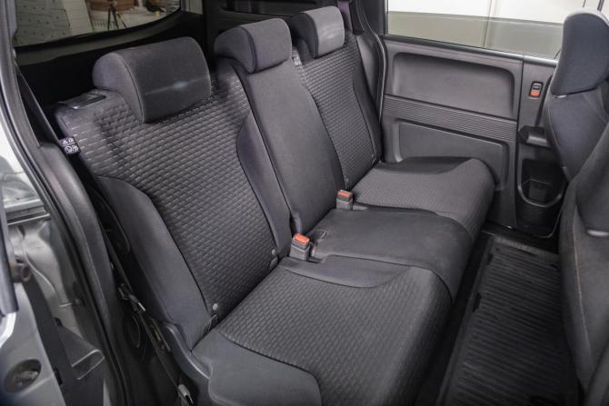 Honda Freed I Рестайлинг с пробегом 2012 года, цена 1 069 000 рублей, 191475 км, компактвэн, Автокод Объявления