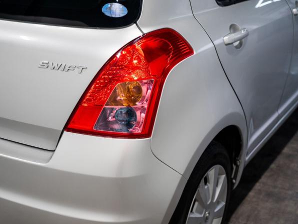 Suzuki Swift III с пробегом 2009 года, цена 545 000 рублей, 123271 км, хэтчбек, Автокод Объявления