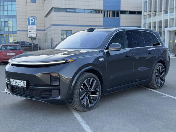 Li Auto (Lixiang) L9 I с пробегом 2023 года, цена 5 570 000 рублей, 56170 км, внедорожник, Автокод Объявления