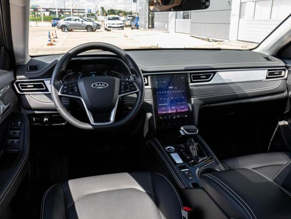 JAC J7 I с пробегом 2023 года, цена 1 550 000 рублей, 27758 км, лифтбек, Автокод Объявления