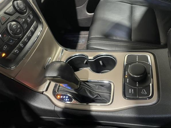 Jeep Grand Cherokee IV (WK2) Рестайлинг с пробегом 2016 года, цена 2 795 000 рублей, 130000 км, внедорожник, Автокод Объявления