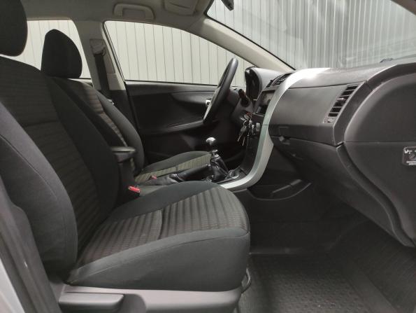Toyota Corolla X (E140 E150) Рестайлинг с пробегом 2012 года, цена 1 030 000 рублей, 236970 км, седан, Автокод Объявления