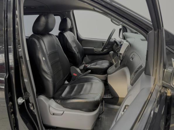 Hyundai H-1 II с пробегом 2010 года, цена 1 520 000 рублей, 247864 км, минивэн, Автокод Объявления