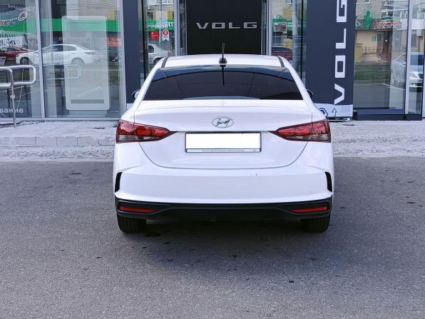 Hyundai Solaris II Рестайлинг с пробегом 2022 года, цена 1 574 000 рублей, 53497 км, седан, Автокод Объявления