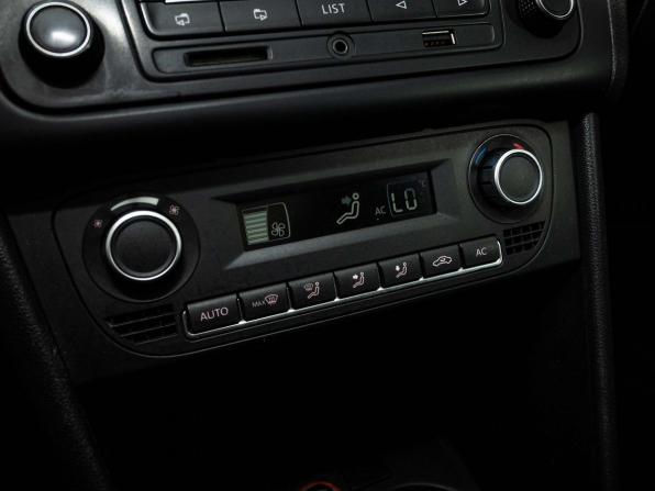 Volkswagen Polo V с пробегом 2013 года, цена 598 000 рублей, 272079 км, седан, Автокод Объявления