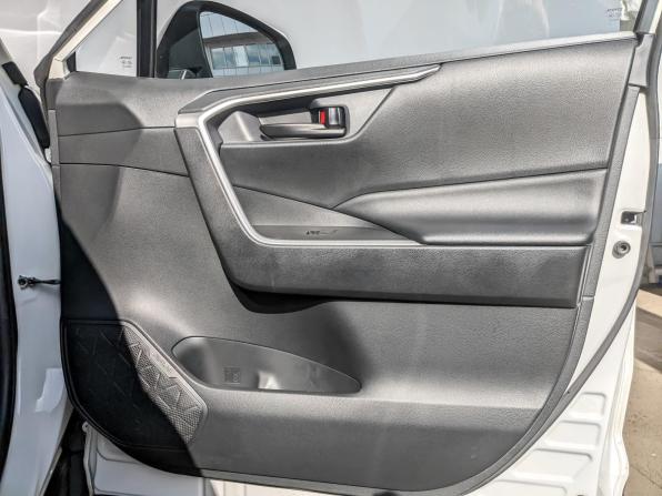Toyota RAV4 V (XA50) с пробегом 2021 года, цена 3 065 000 рублей, 77508 км, внедорожник, Автокод Объявления