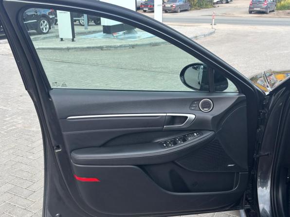 Hyundai Sonata VIII (DN8) с пробегом 2021 года, цена 2 450 000 рублей, 117587 км, седан, Автокод Объявления