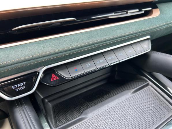 Geely Monjaro I с пробегом 2023 года, цена 2 980 000 рублей, 100800 км, внедорожник, Автокод Объявления
