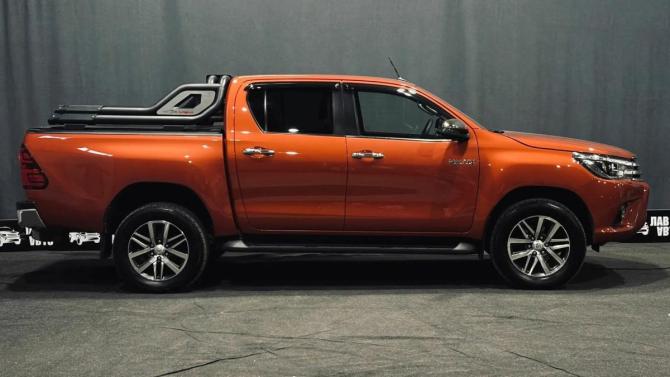 Toyota Hilux VIII с пробегом 2018 года, цена 3 620 000 рублей, 189526 км, пикап, Автокод Объявления