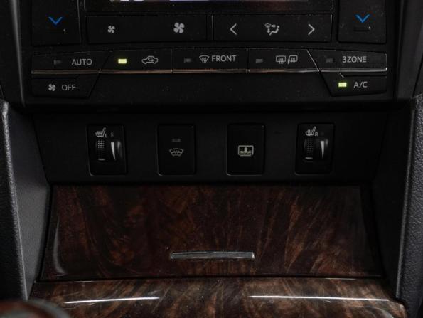 Toyota Camry VII (XV50) Рестайлинг с пробегом 2014 года, цена 1 829 000 рублей, 233546 км, седан, Автокод Объявления