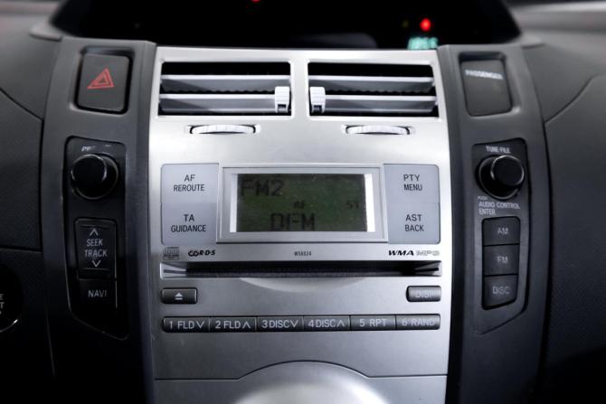 Toyota Yaris II с пробегом 2008 года, цена 499 000 рублей, 127127 км, хэтчбек, Автокод Объявления