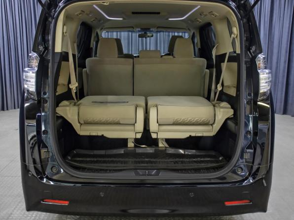 Toyota Vellfire II с пробегом 2016 года, цена 3 950 000 рублей, 81777 км, минивэн, Автокод Объявления