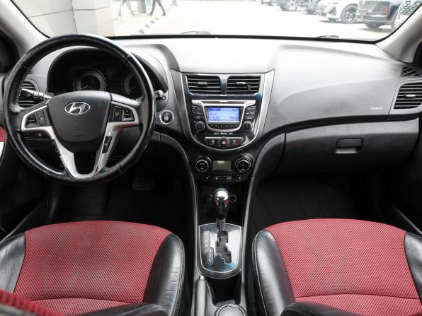 Hyundai Solaris I с пробегом 2013 года, цена 779 000 рублей, 194715 км, хэтчбек, Автокод Объявления