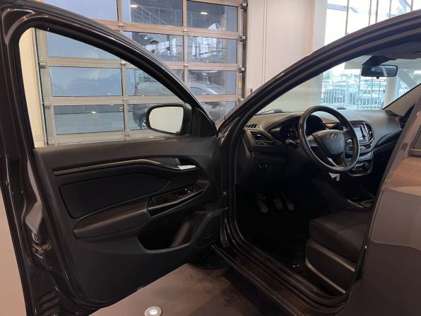 Lada (ВАЗ) Vesta I с пробегом 2018 года, цена 800 000 рублей, 99486 км, седан, Автокод Объявления
