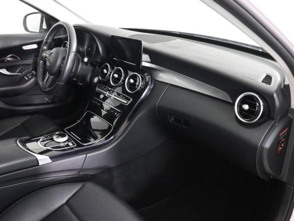Mercedes-Benz C-Класс IV (W205) Рестайлинг с пробегом 2019 года, цена 2 100 000 рублей, 140900 км, седан, Автокод Объявления