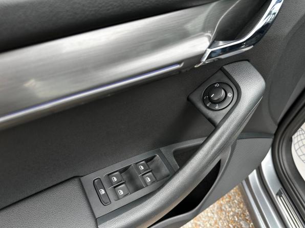 Skoda Octavia III (A7) Рестайлинг с пробегом 2018 года, цена 1 450 000 рублей, 254266 км, лифтбек, Автокод Объявления