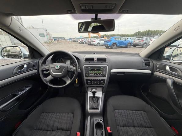 Skoda Octavia II (A5) Рестайлинг с пробегом 2010 года, цена 665 000 рублей, 210000 км, лифтбек, Автокод Объявления