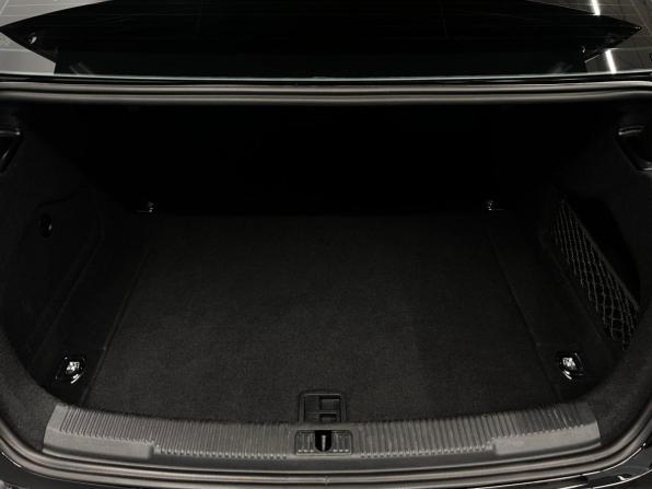 Audi A6 IV (C7) Рестайлинг с пробегом 2018 года, цена 2 159 000 рублей, 173932 км, седан, Автокод Объявления